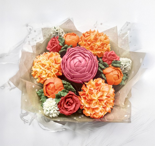 Image for Art + Design Workshop:<br>Cupcake Bouquets